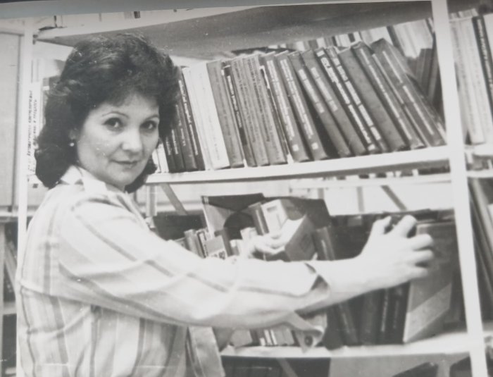 Библиотекарь НГДУ Правдинскнефть - Любовь Васильевна Сидорова