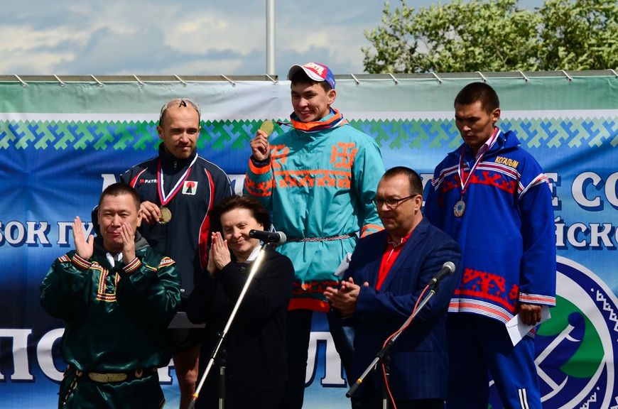 XIII Международные соревнования на Кубок губернатора Югры но гребле на обласах