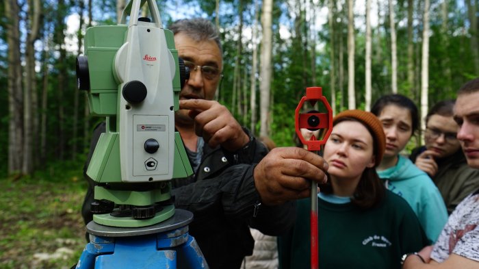 Студенты СурГУ проходят археологическую практику в Салыме 