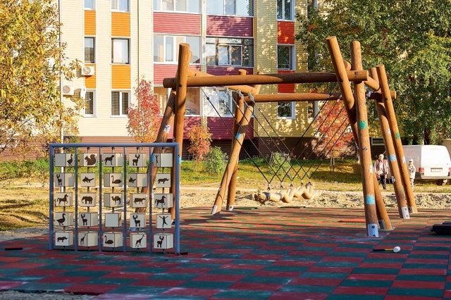 Детская площадка "Ов Хар" (Югорский дворик)