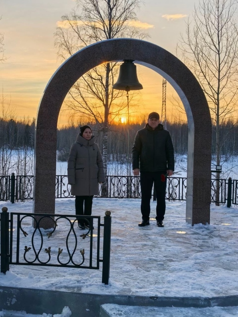 1 с открытия Мемориала славы 14 декабря.jpg