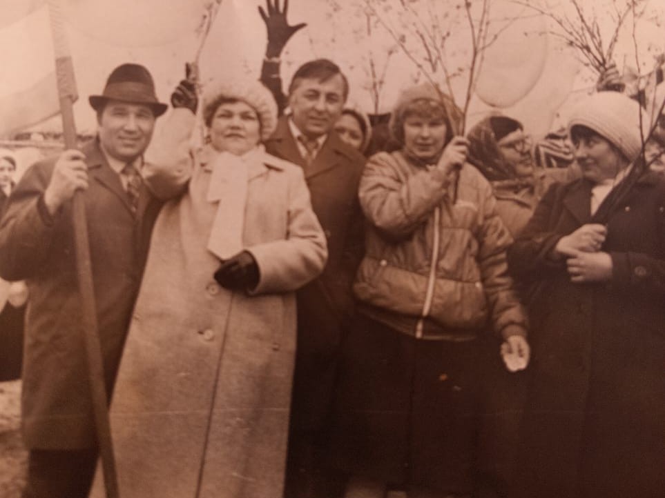 На демонстрации коллеги