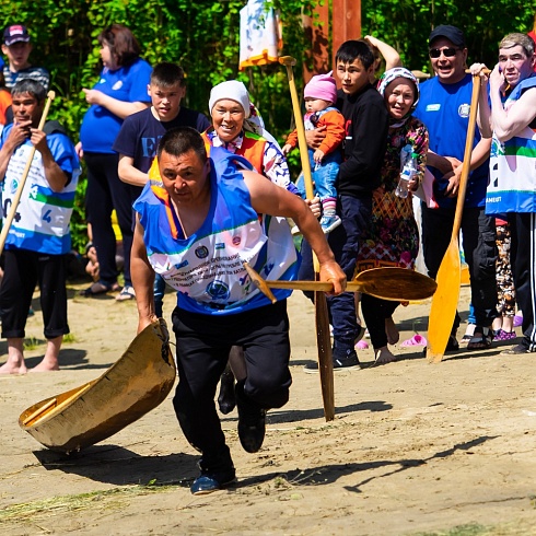 XVII Международные соревнования на Кубок губернатора Югры но гребле на обласах