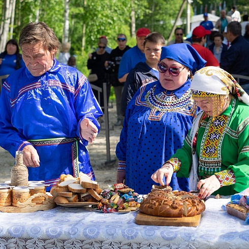 XVII Международные соревнования на Кубок губернатора Югры но гребле на обласах