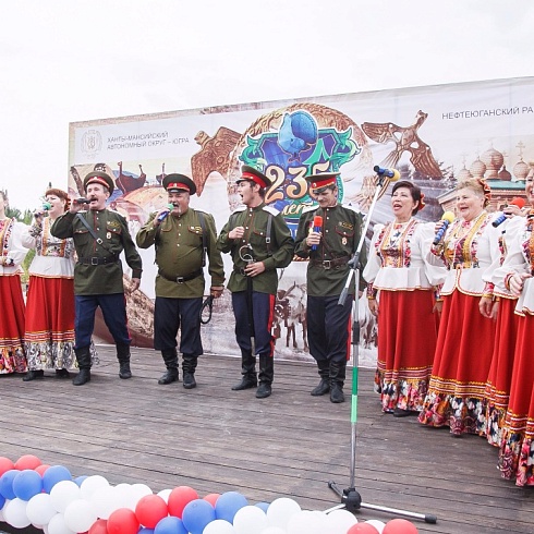 Площадка «Сǝм мŷв» («Сердце земли») 