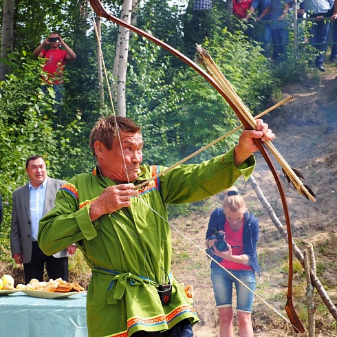 XIV Международные соревнования на Кубок губернатора Югры но гребле на обласах