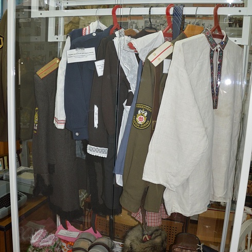 Краеведческий музей «Истоки» Пойковской школы № 1 