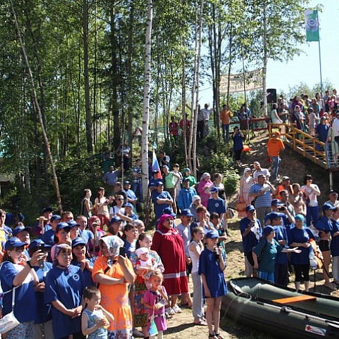 XII Международные соревнования на Кубок губернатора Югры но гребле на обласах