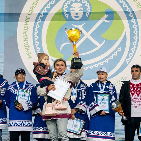 XVIII Международные соревнования на Кубок губернатора Югры но гребле на обласах